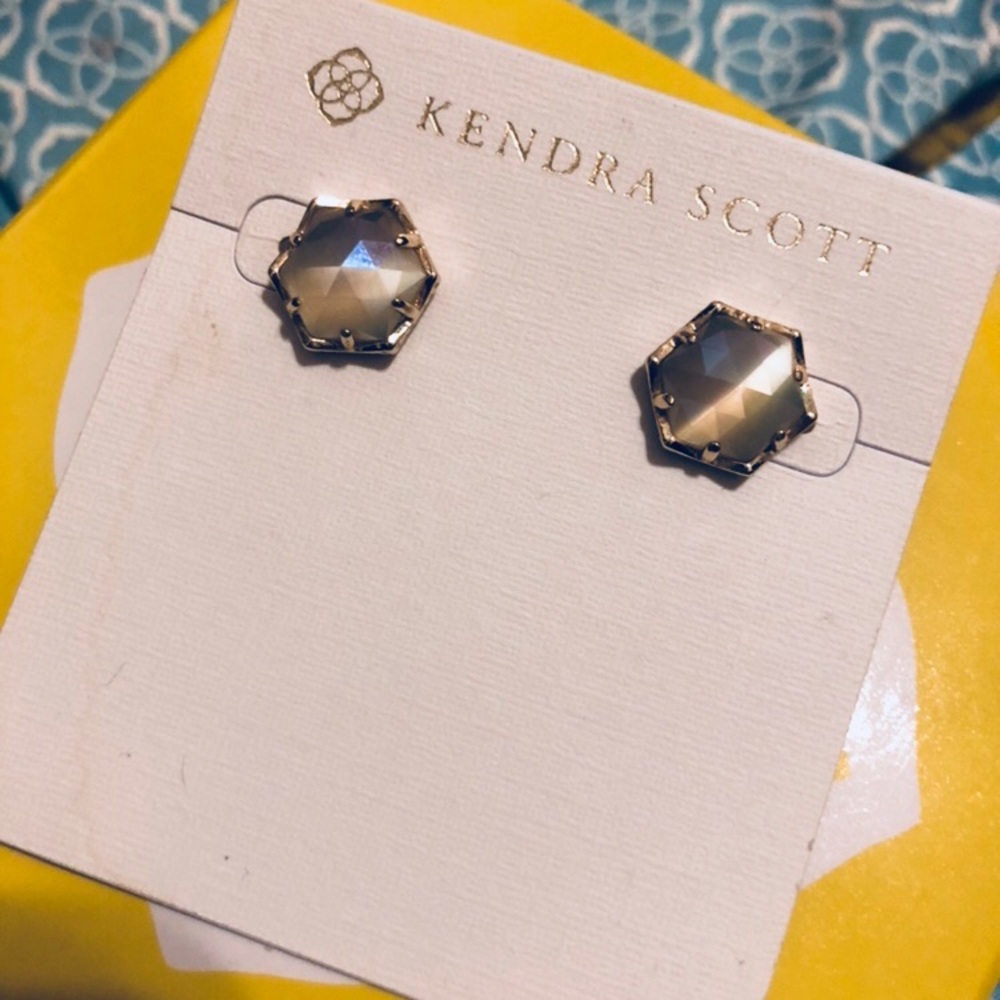 Kendra Scott iridescent slate Macy